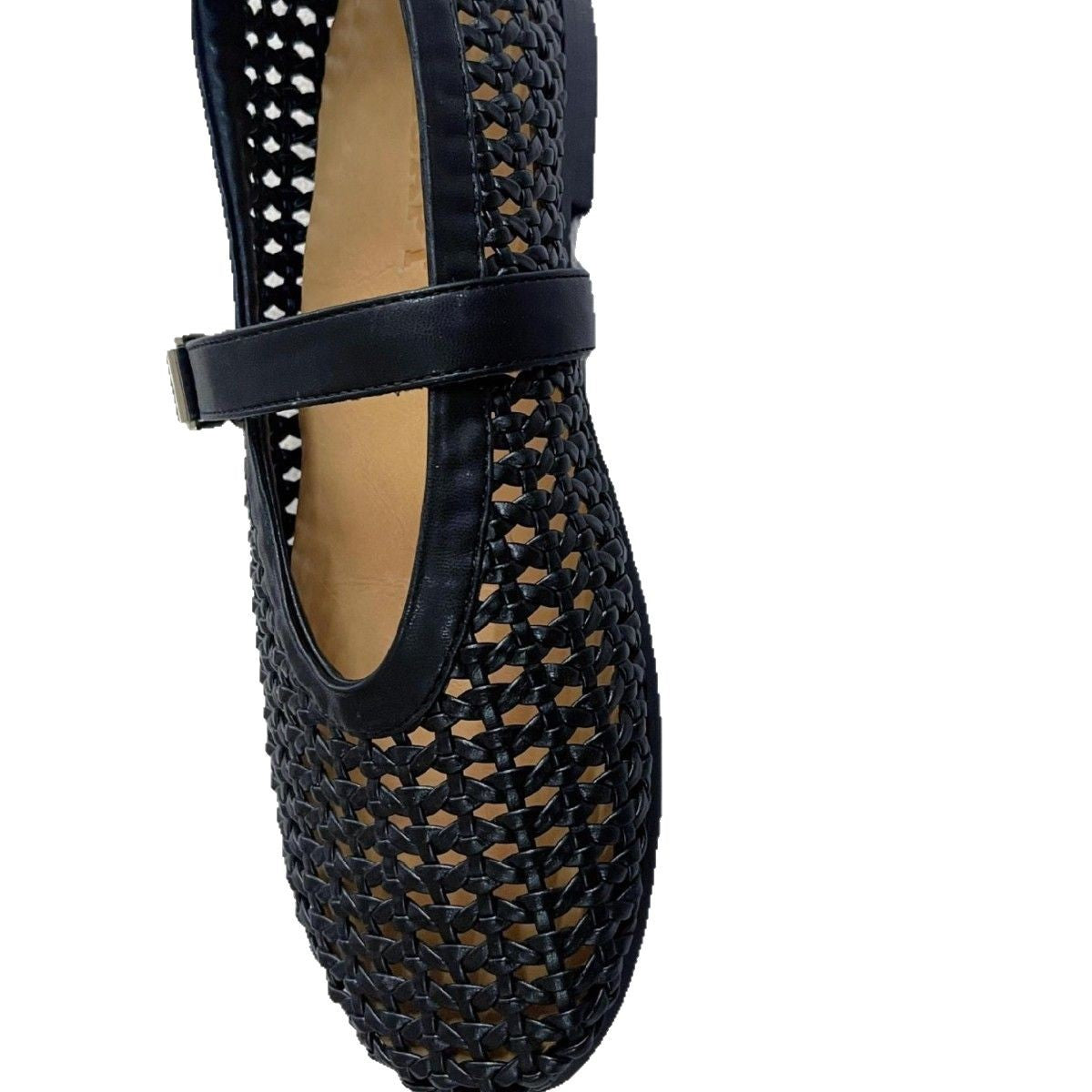 Authentic Weave Hollow Breathable Buckle Fashion Sandals