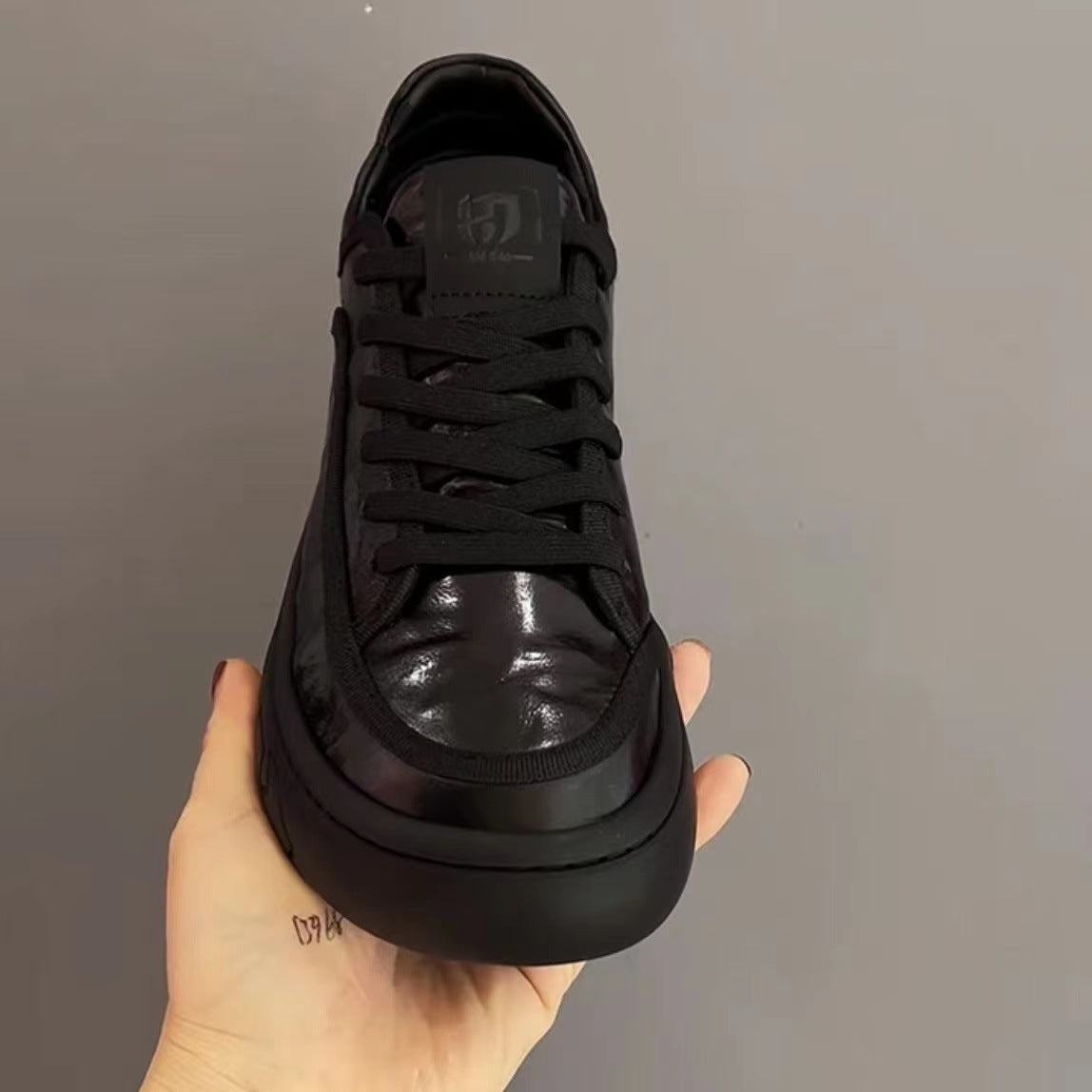 Men's Spring Pure Slip-on Round Toe Fashion Online Craft Soft Bottom Men's Business Leather Shoes