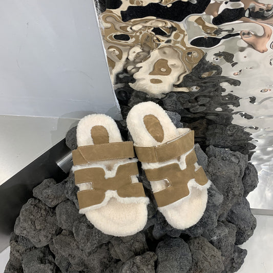 Women's With Velcro Fluffy Outer Wear Retro Slippers
