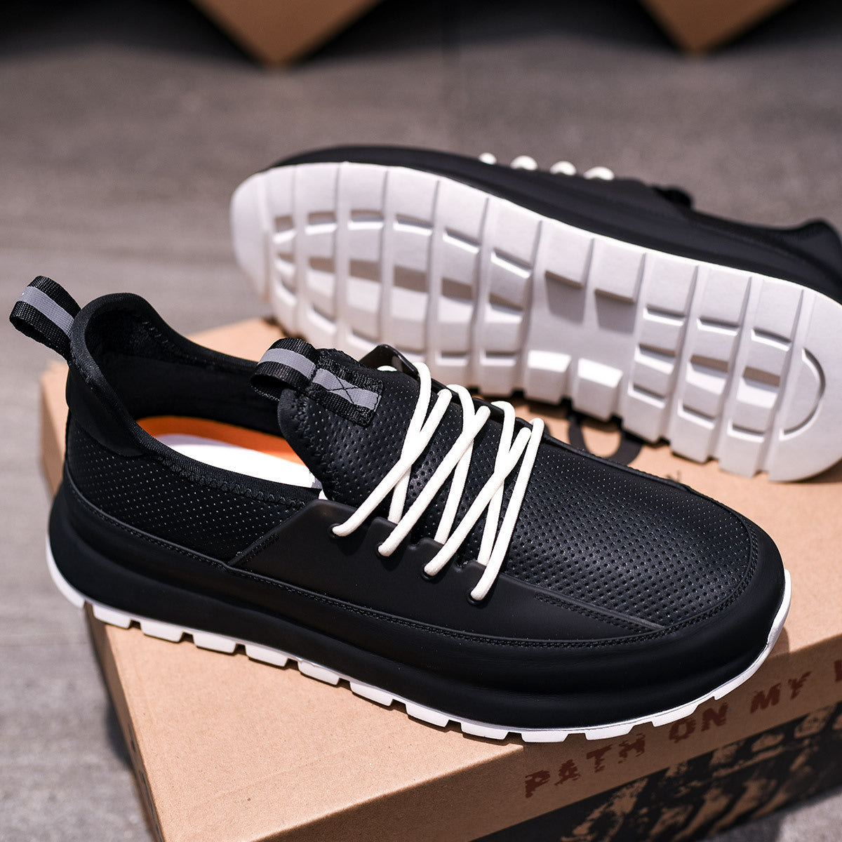 Men's Summer Thick Bottom Breathable Punching Plate Sneakers