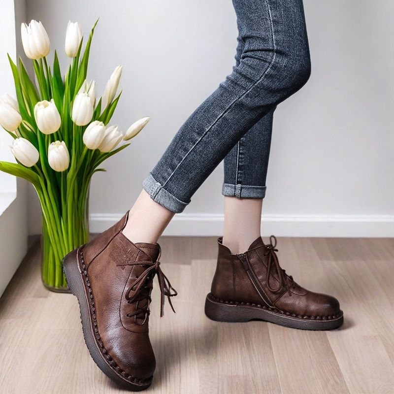 Women's Vintage Martin Handmade Round Toe Wedge Boots