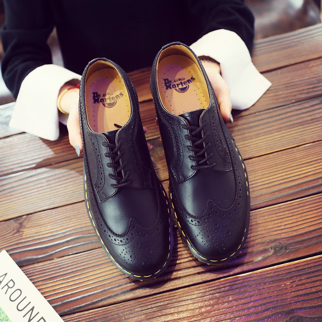 Women's & Men's British Style Carved Formal Wear Pumps Casual Shoes