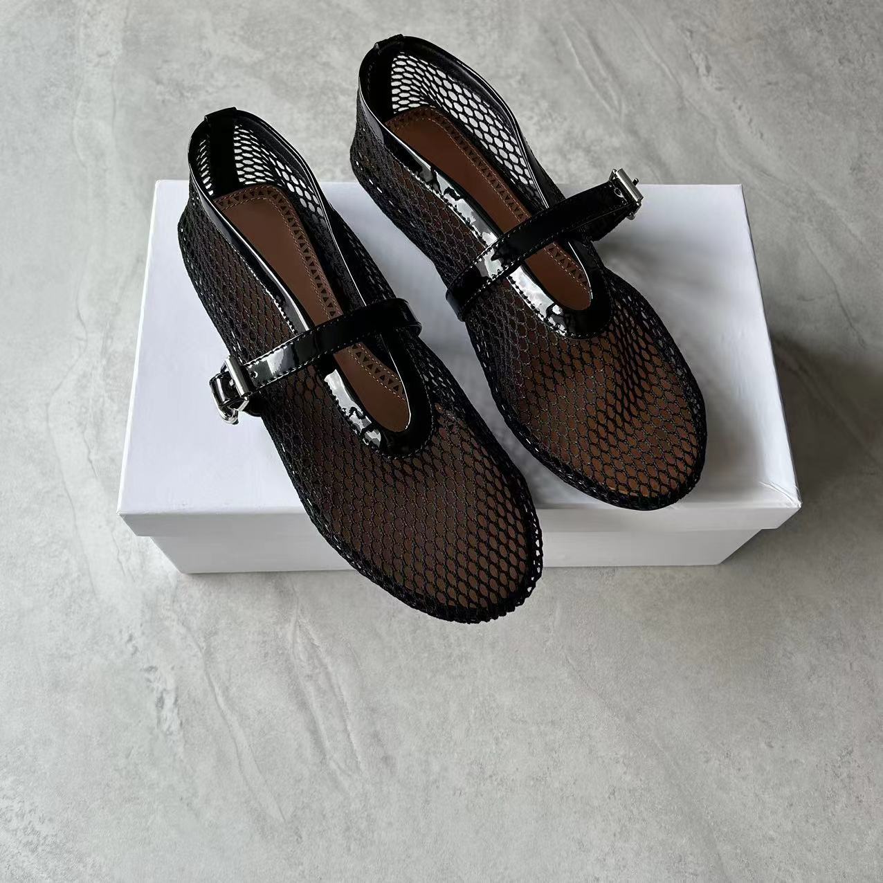 Mesh Buckle Ballet Round Toe Flat Sneakers