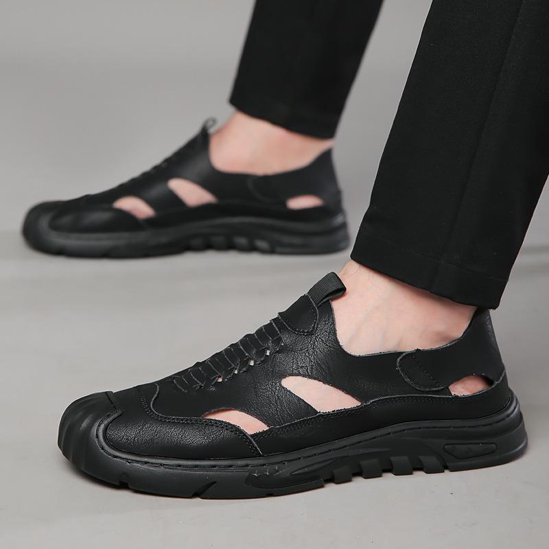 Men's Closed Toe Breathable Beach Outdoor Hiking Sandals