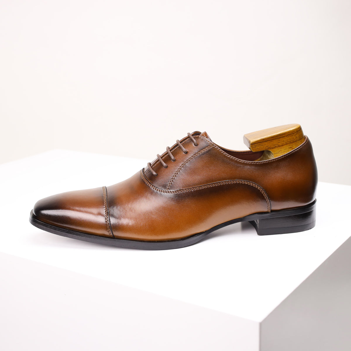Men's Plus Size Formal Wear Genuine Wedding Commuter Three Joint Square Men's Business Leather Shoes