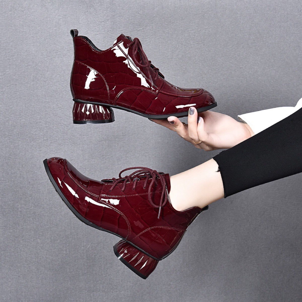 Women's Short Round Head Patent Plaid Chunky Women's Casual Shoes