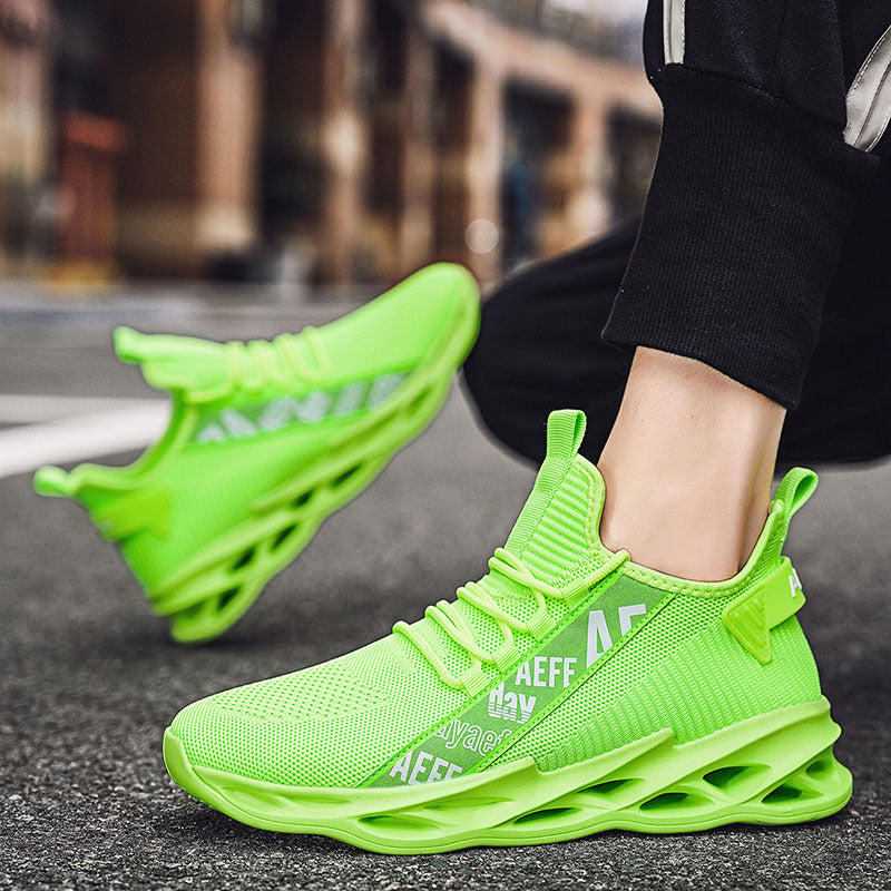 Men's Summer Lightweight Running Cloth Flying Woven Sneakers