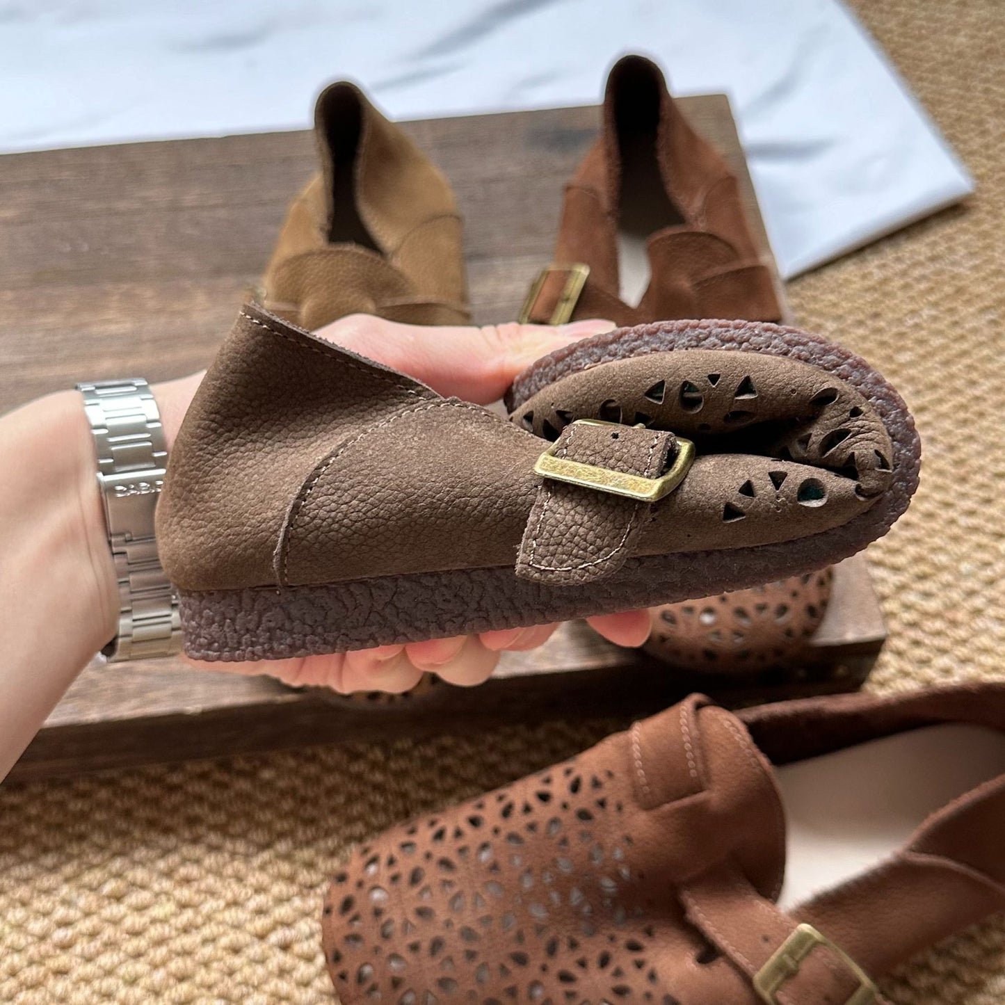 Women's Hollow Out Breathable Flat Genuine Retro Casual Shoes