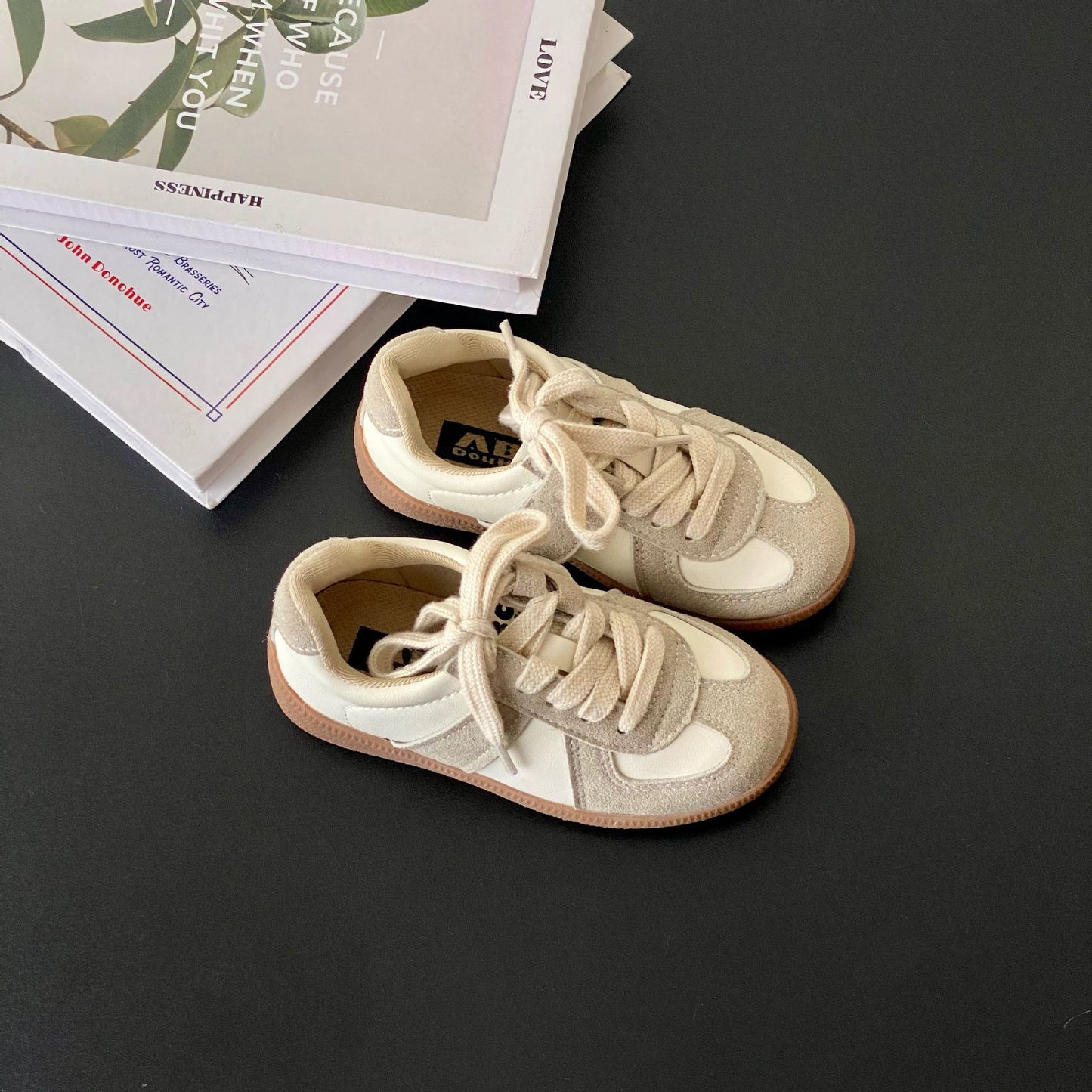 Children's Retro Moral Training Four Velcro Fashion Kid's Sneakers