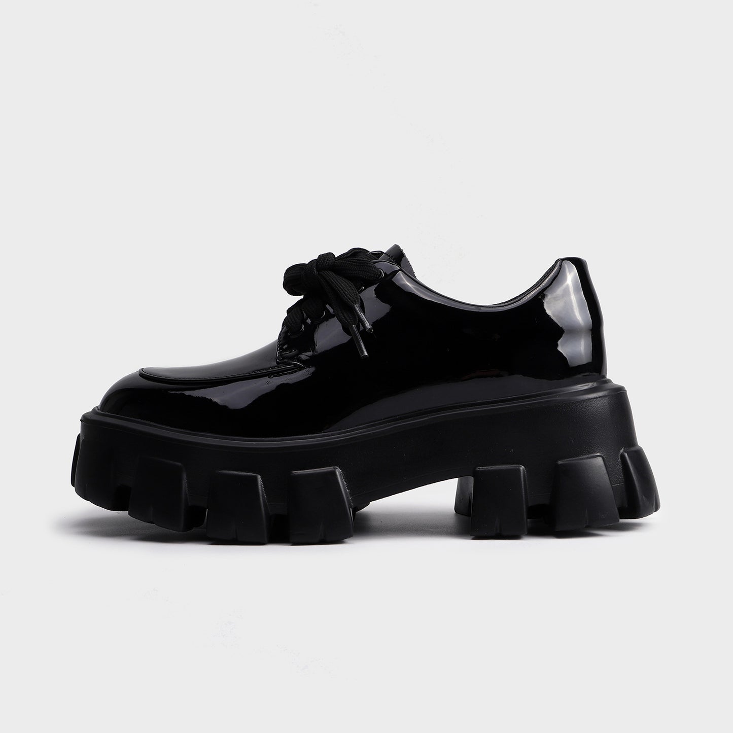 Grape Mom Spring Fashion Uniform Big Head Platform Leather Shoes