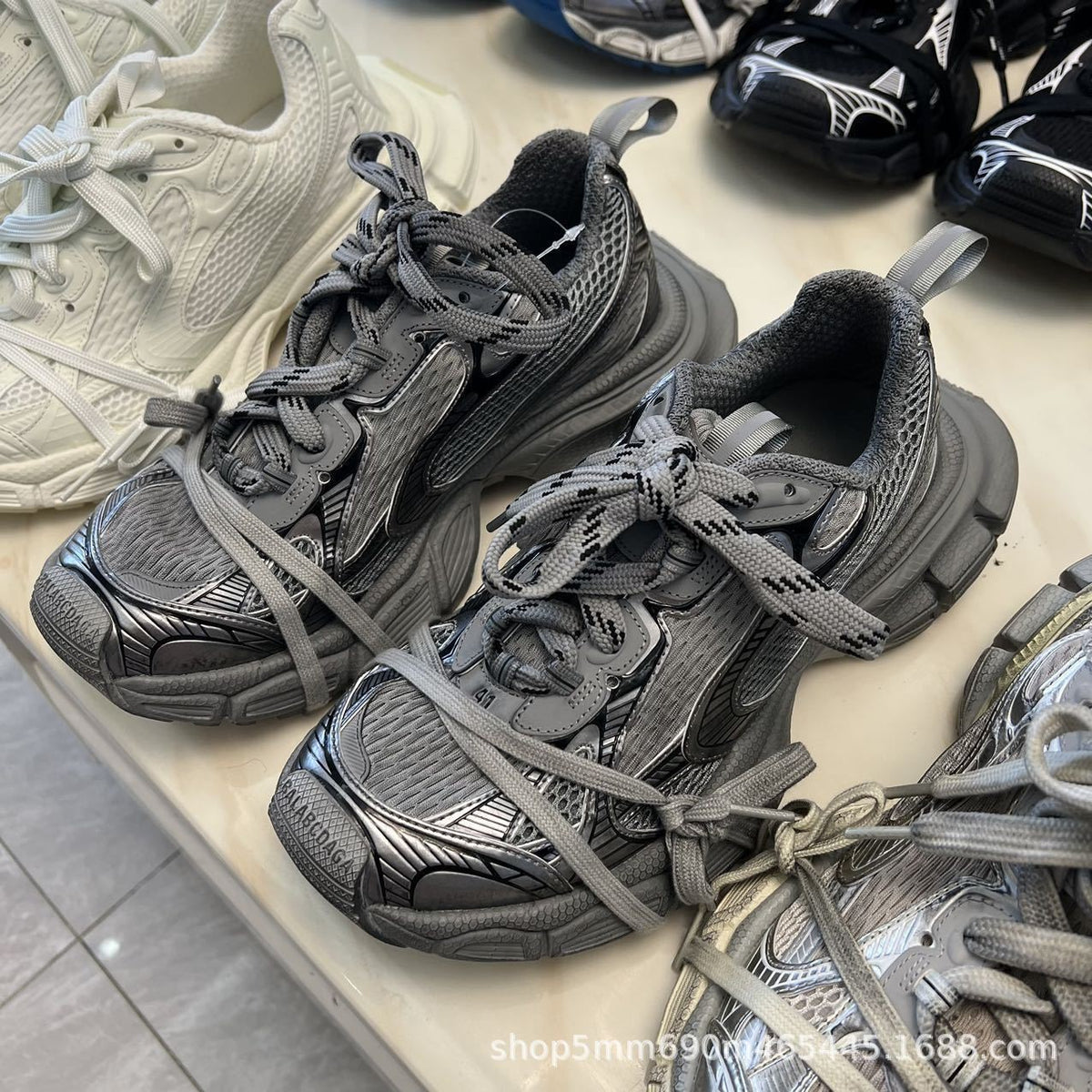 Men's & Women's High Version Paris Dad Generation Thick Bottom Women's Sports Shoes