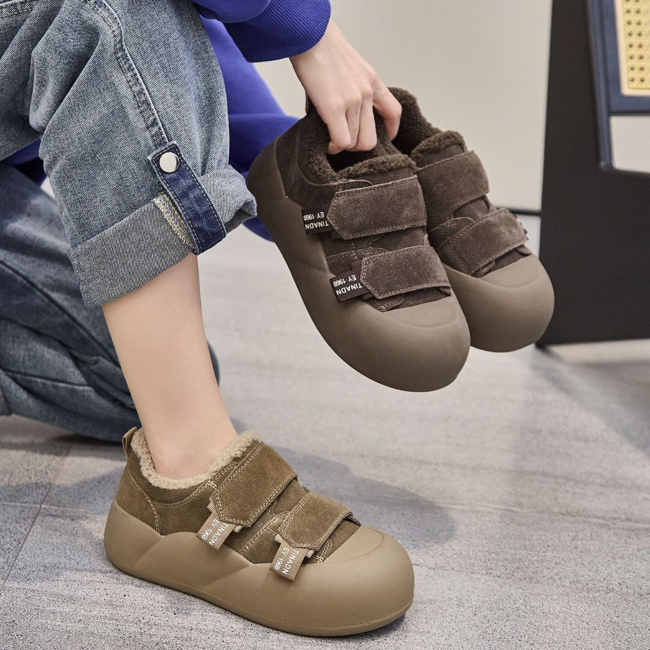 Head Soft Bottom Bread Retro Frosted Lamb Women's Shoes