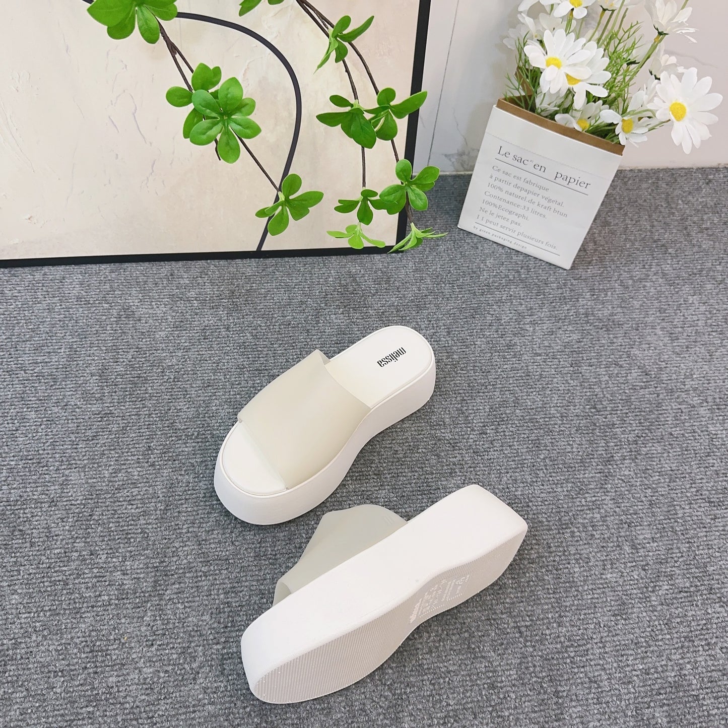 Melisa Bread Thick Bottom Fashion Beach Slippers