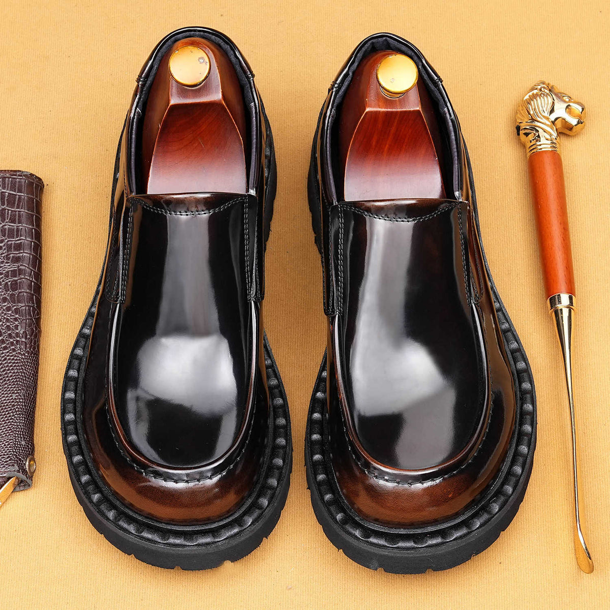 Men's Style Glossy Slip-on Formal Wear Big Men's Casual Leather Shoes