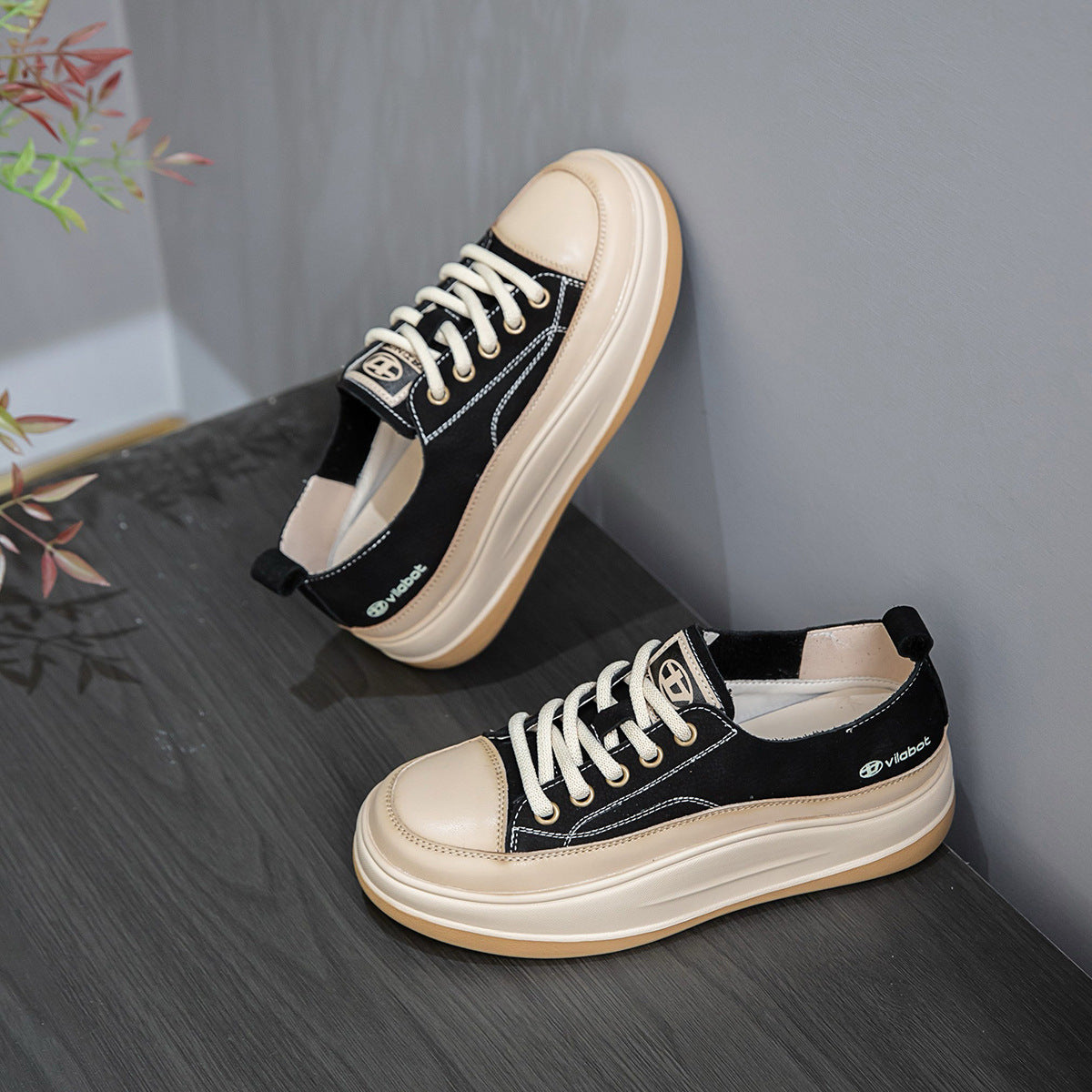 Women's Packaging Top Layer Cowhide Foam Bottom Casual Shoes