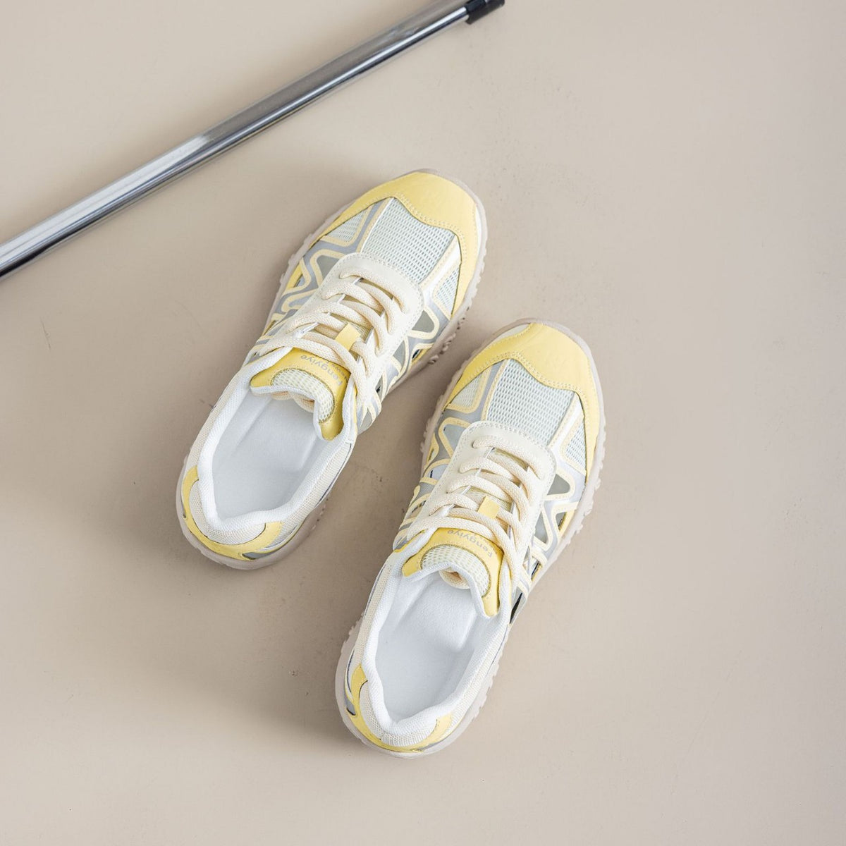 Women's Fashion Lightweight Breathable Not Tired Feet Soft Bottom Women's Sports Shoes