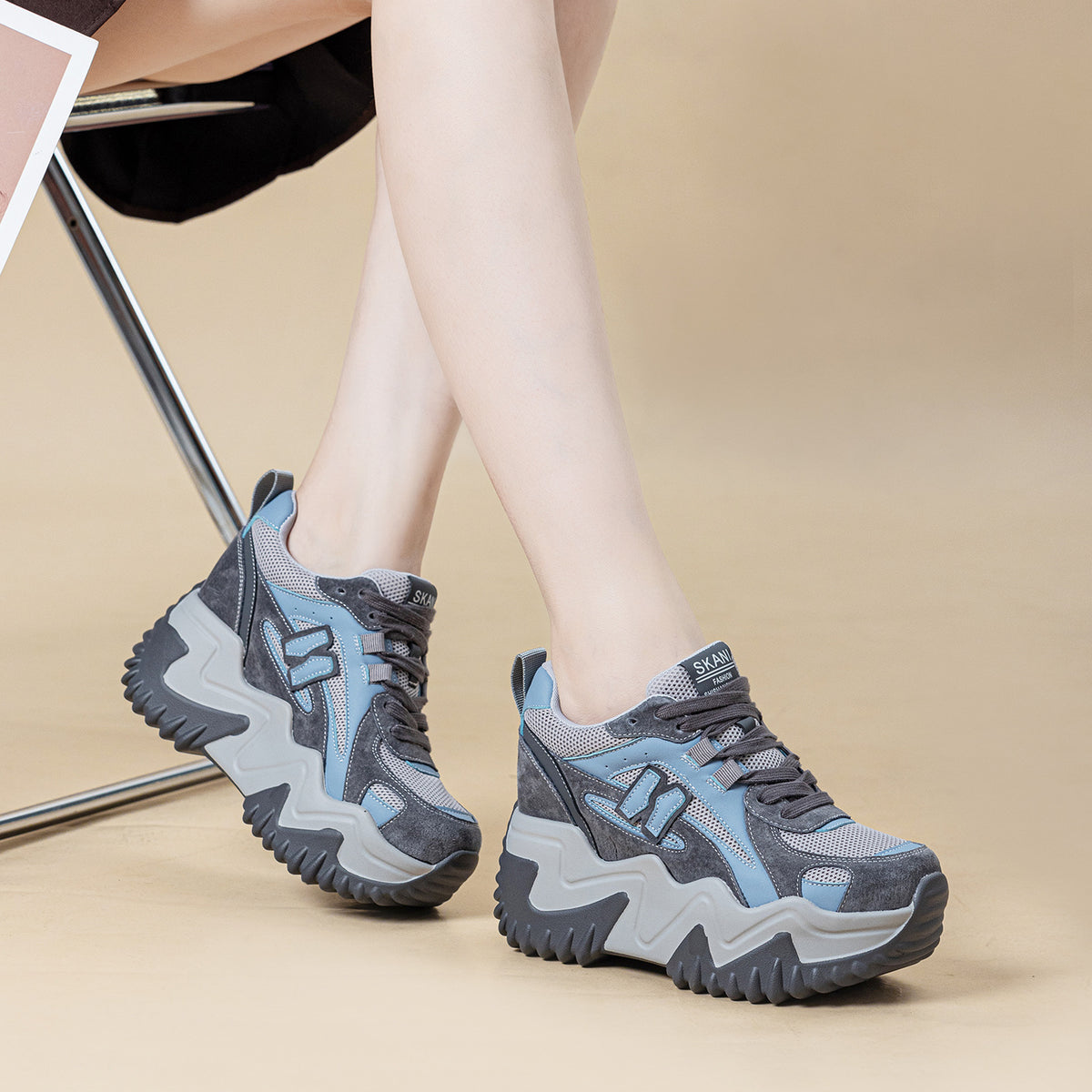 Women's Autumn Retro German Training Soft Bottom Lightweight Flat Sports Women's Casual Shoes