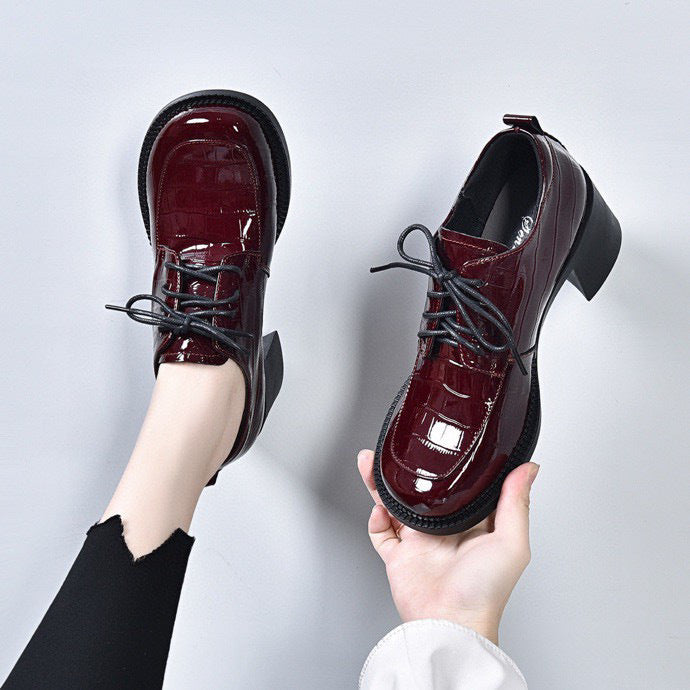 Women's Toe Embossed Patent Cowhide Preppy Style Heels