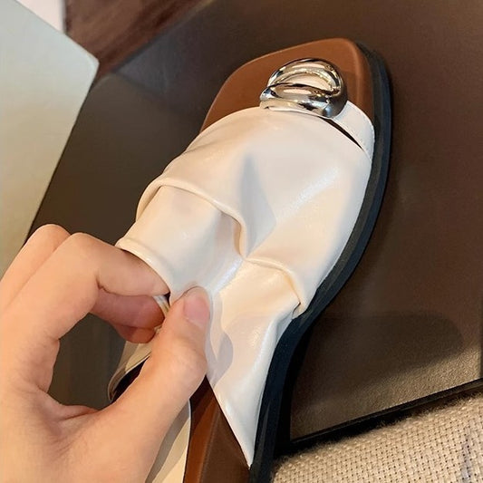 Buckle Pleated Wide Word Toe Covering Slippers