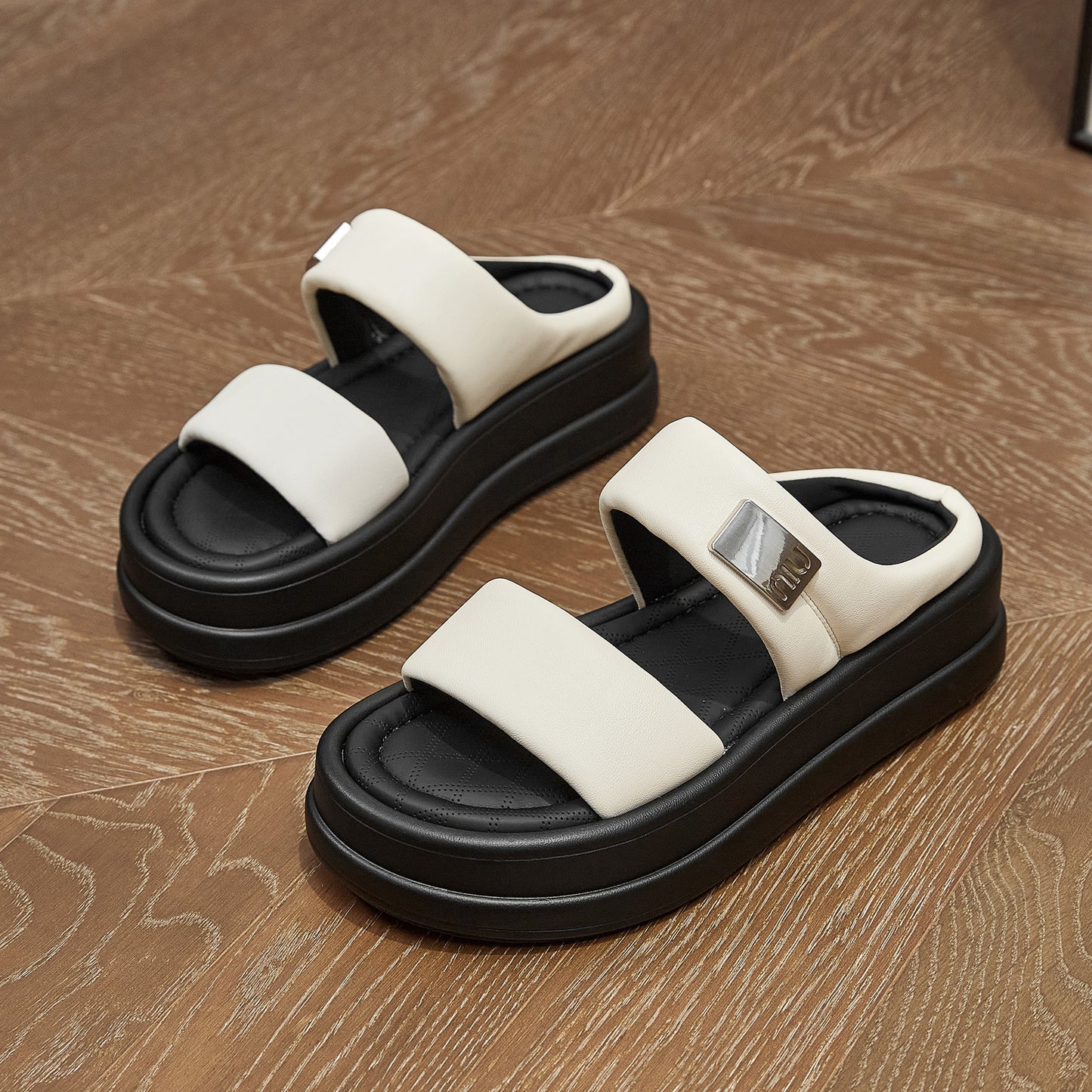 Women's Outdoor Summer Thick Bottom Increased Clouds Slippers