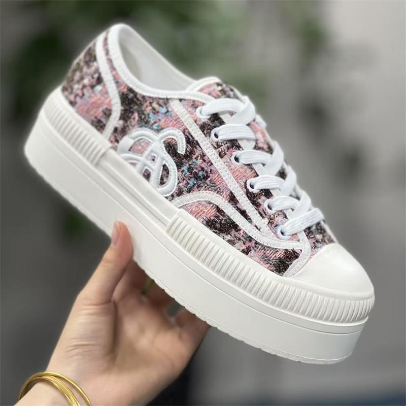 Women's Height Increasing Greasy Platform Biscuit Shape Canvas Shoes