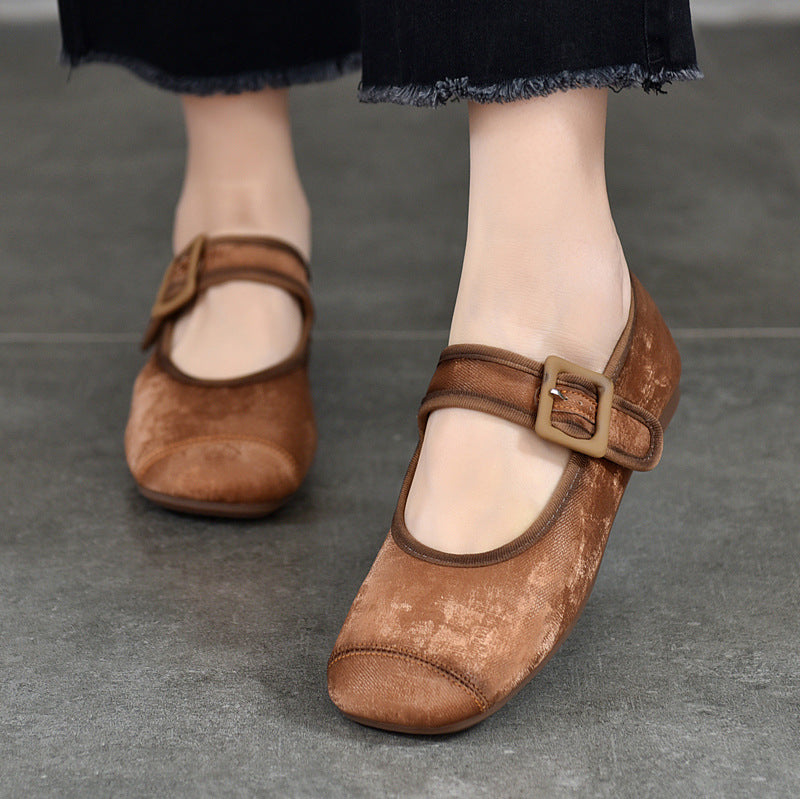 Women's Two Pairs Of Chinese Silk Genuine Shallow Mouth Soft Casual Shoes