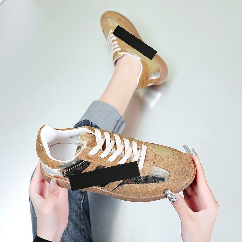 Women's Flat Niche Design Retro Genuine Soft Sneakers