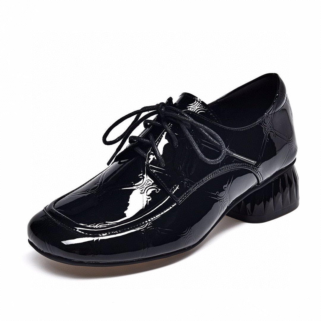 Women's Toe Flat Spring Embossed Patent Cowhide Casual Shoes