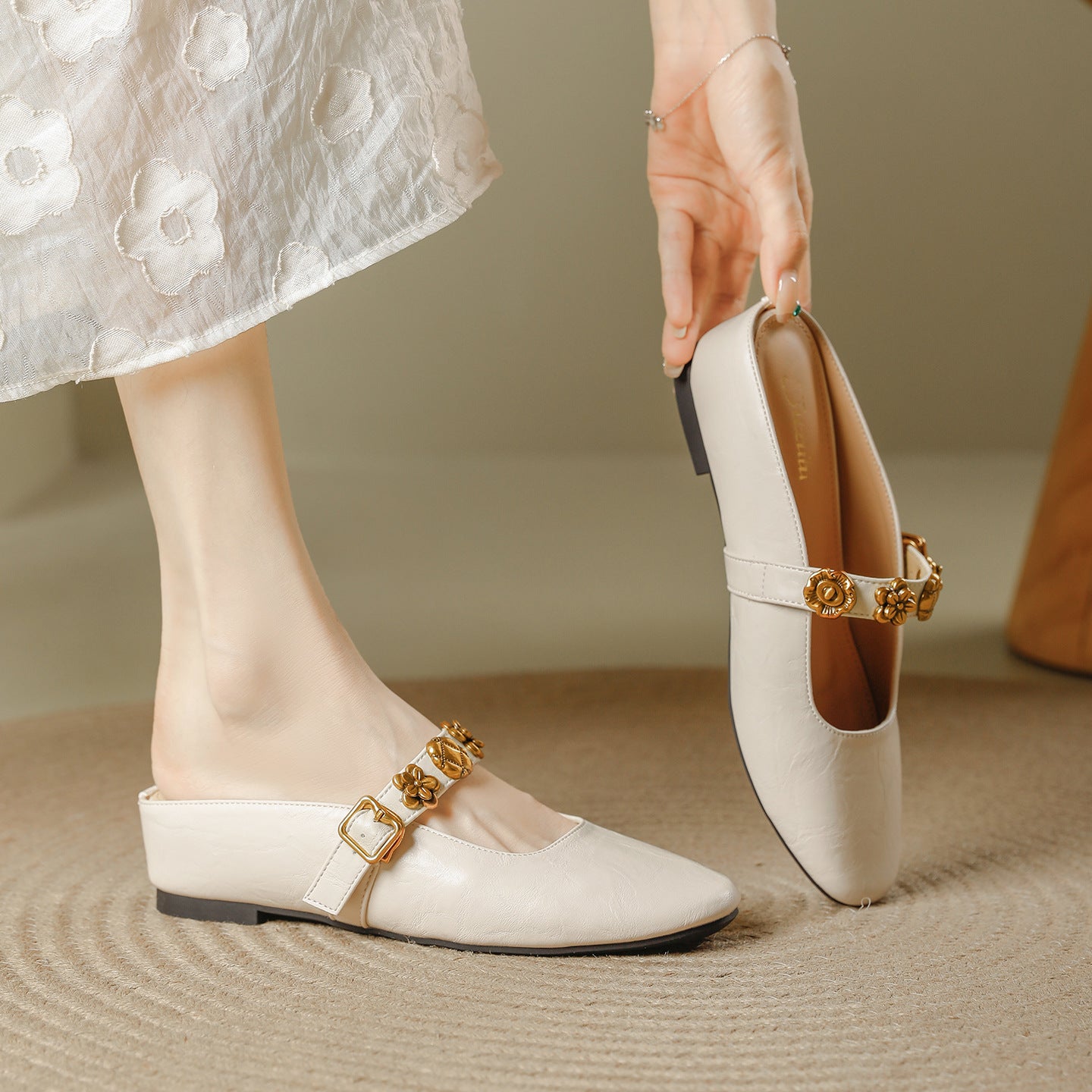 Women's Toe Strap Mules Summer Retro Temperament Height Increasing Insole Sandals