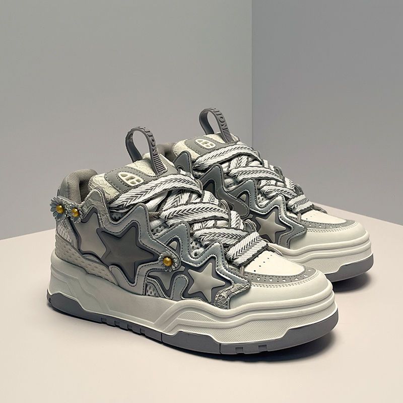 Women's & Men's Ding Milky White Star Bread Niche Sneakers