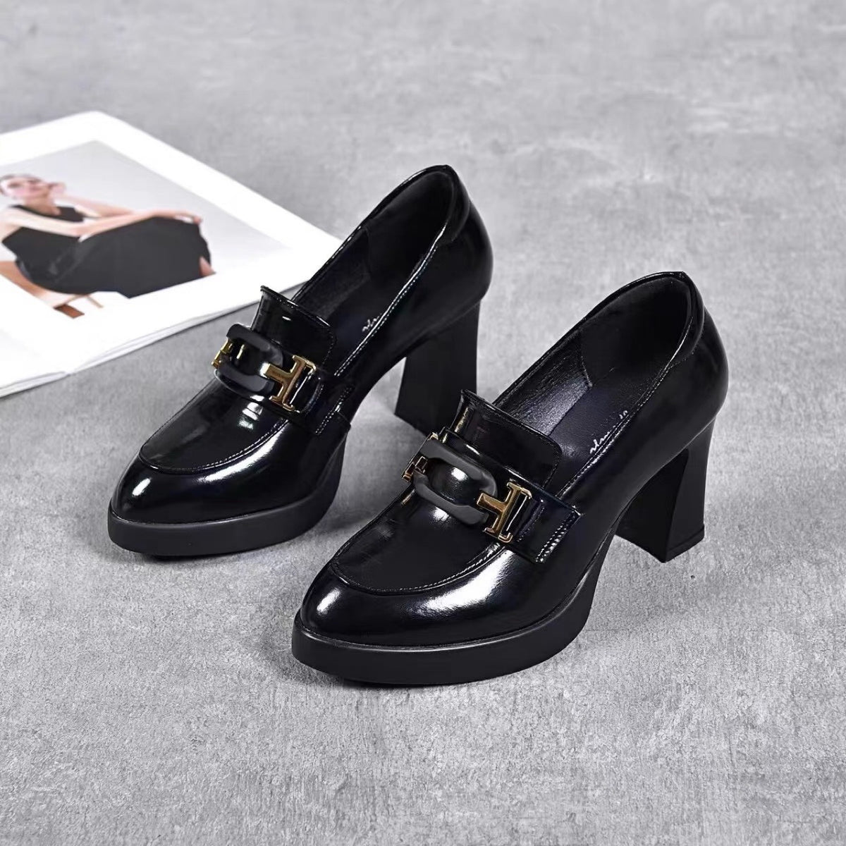 Women's Layer Cowhide British Stylish Pointed Toe Chunky Women's Fashion Shoes