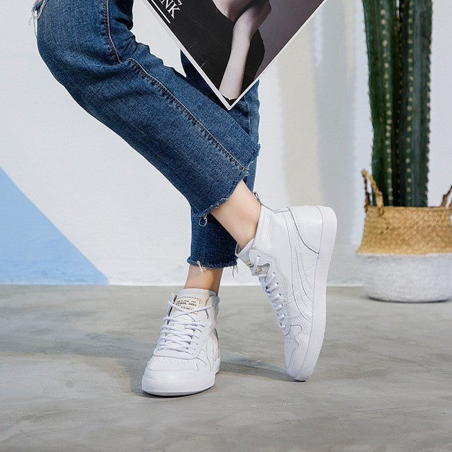 Women's & Men's Spring Breathable Round Toe Pumps Flat Cowhide Sneakers