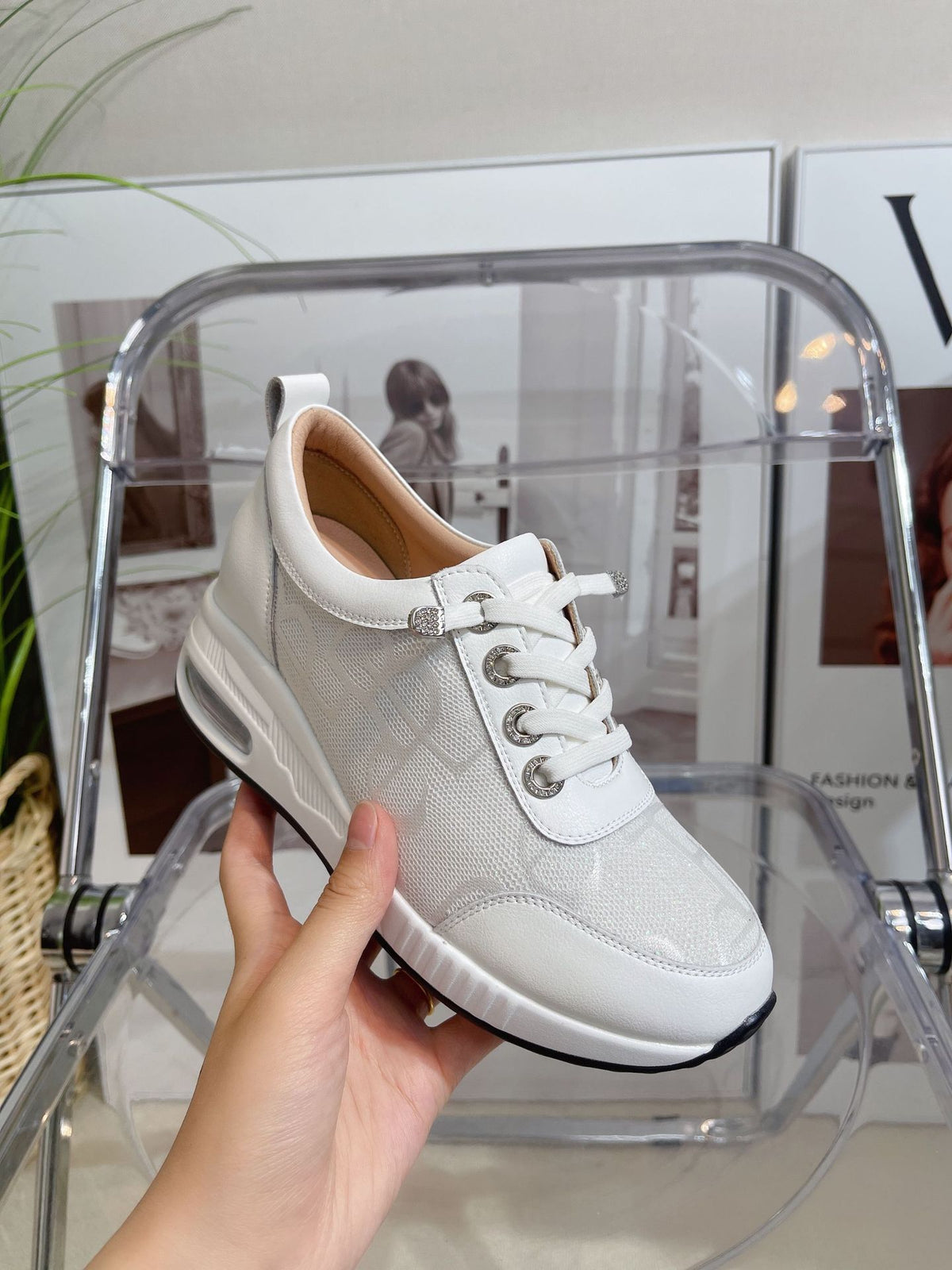 Women's Spring Mesh Breathable Height Increasing Insole Air Women's Casual Shoes