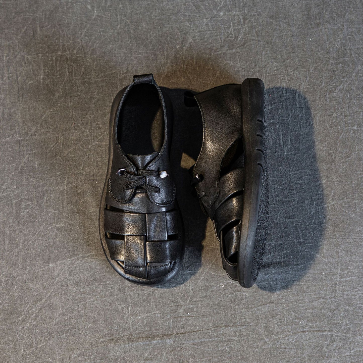 Women's Layer Cowhide Flat Retro Style Single Outer Sandals