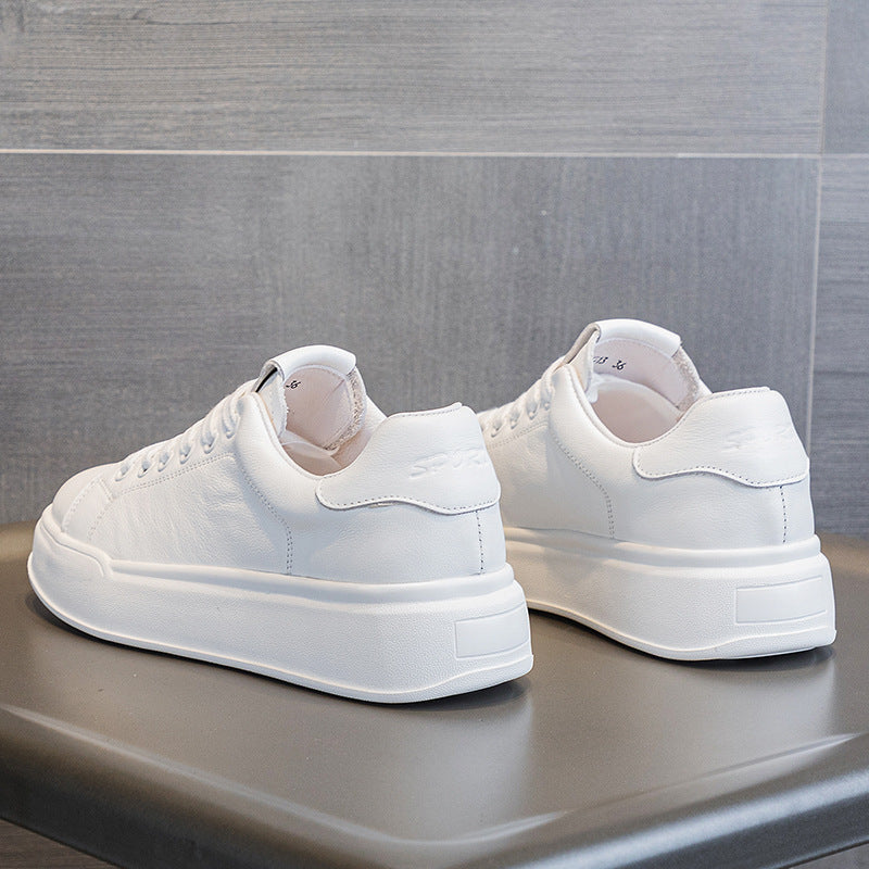 Women's Sense Cowhide Easy Wear Early Spring Classic Sneakers