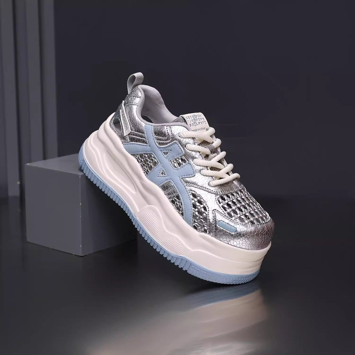 Women's Summer Hollow Mesh Surface Breathable Platform Sneakers