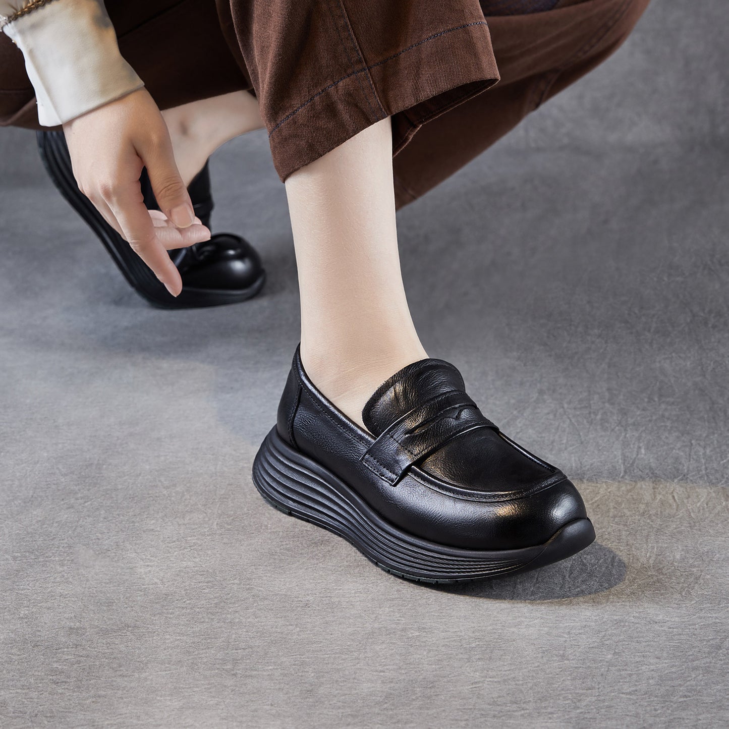 Women's One Pedal Mild Luxury Retro Small Autumn Loafers