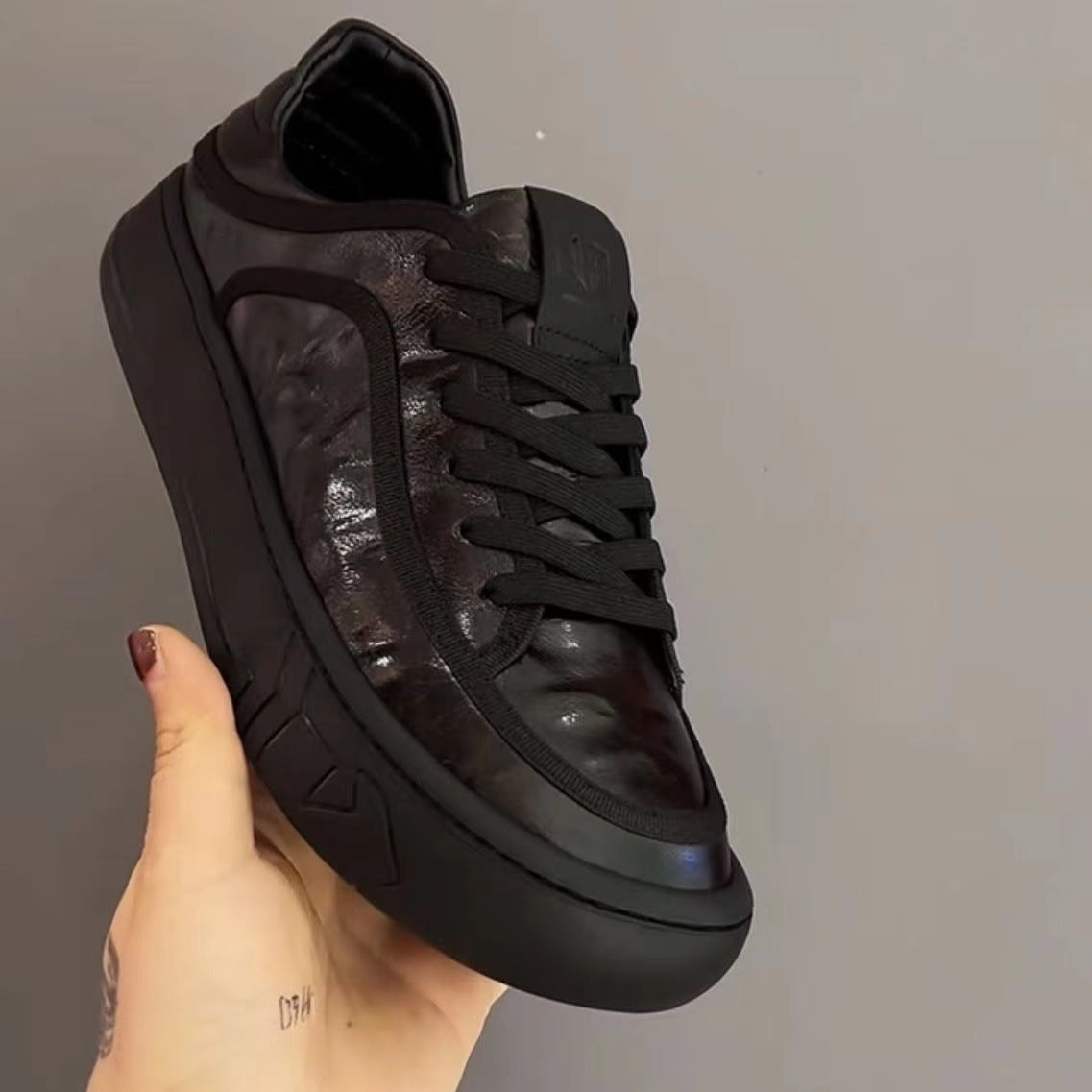 Men's Spring Pure Slip-on Round Toe Fashion Online Craft Soft Bottom Men's Business Leather Shoes