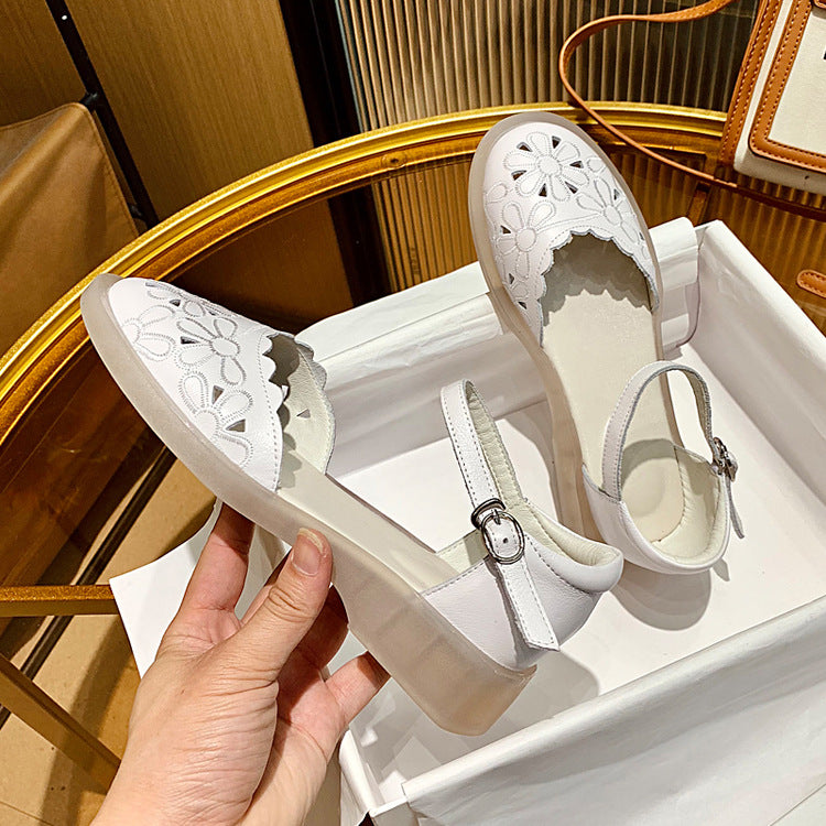 Closed Toe Soft Comfortable Hollow Hole Buckle Outer Wear Sandals
