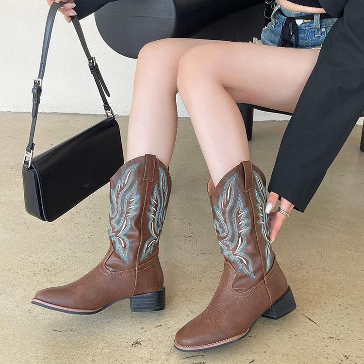 Women's Beautiful Western Cowboy Embroidery V Cut Knight Square Boots
