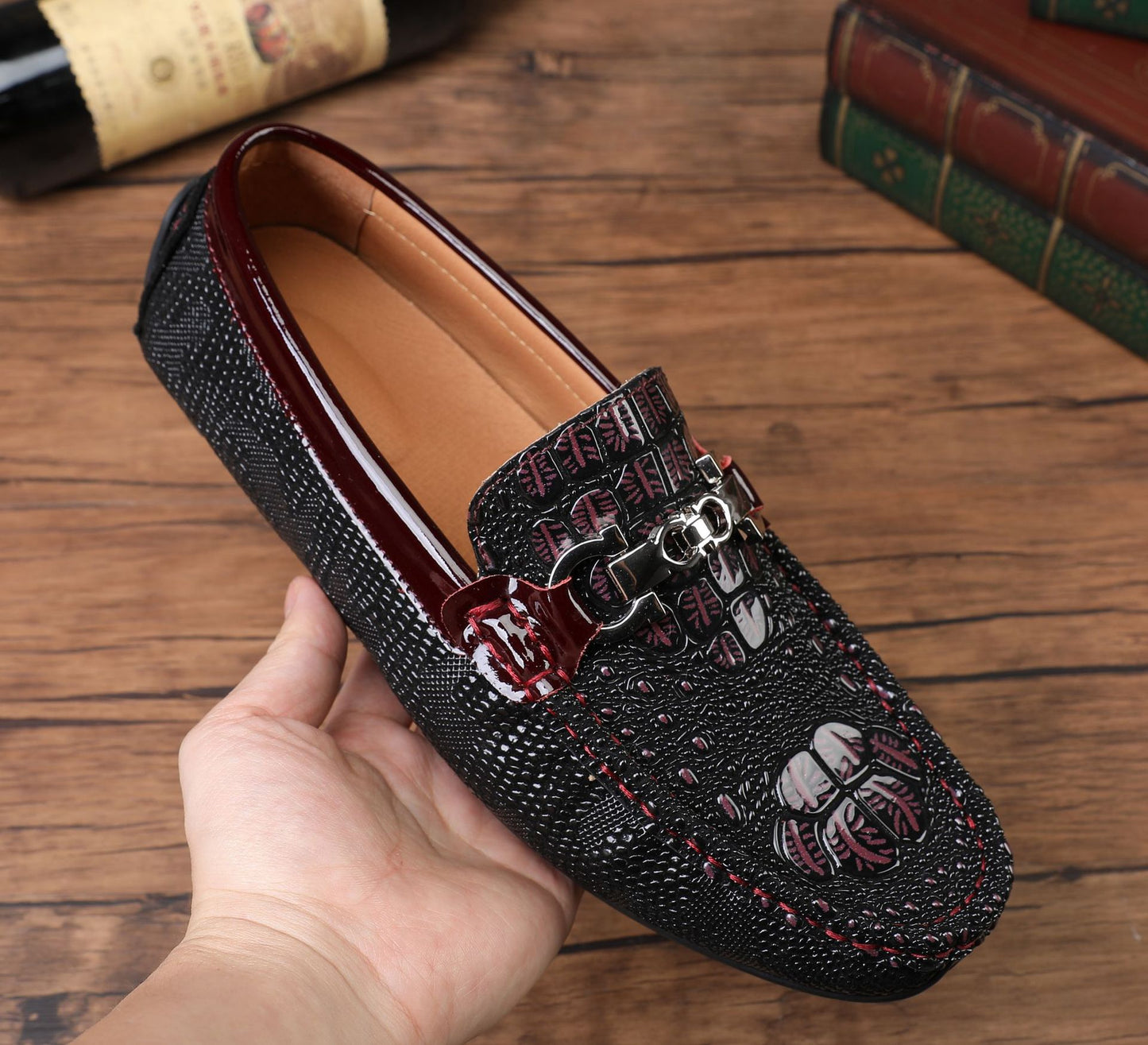 Men's Popular Slip-on Driving Lazy Bright Men's Shoes