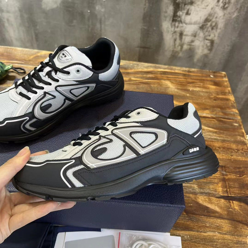 Women's & Men's Head Sports Leisure Low Top Board Sneakers