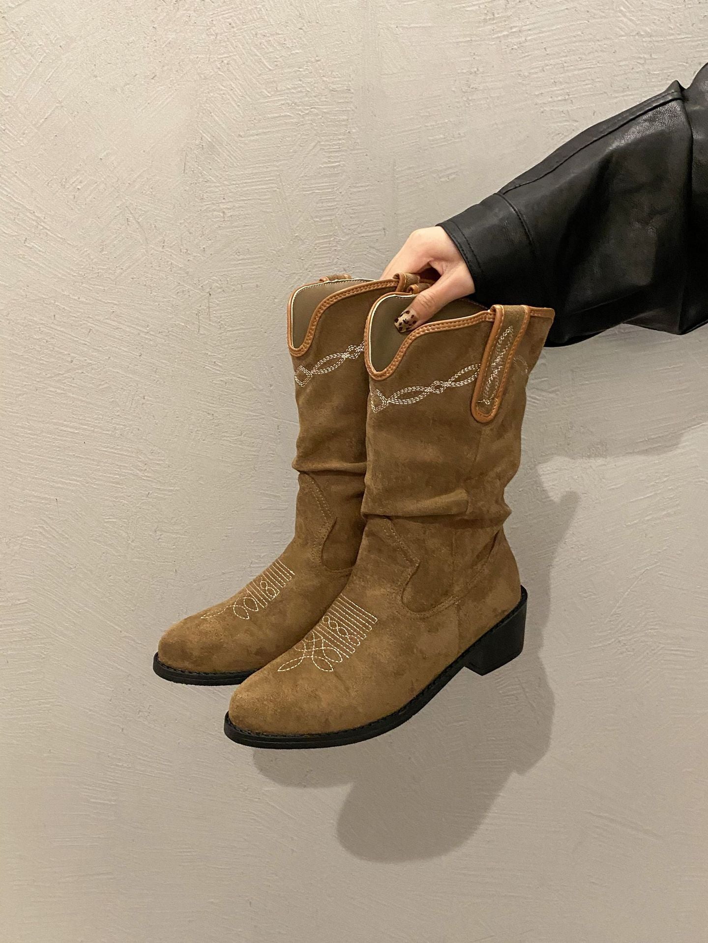 Women's Summer Pile Style Embroidered Pointed Toe Boots