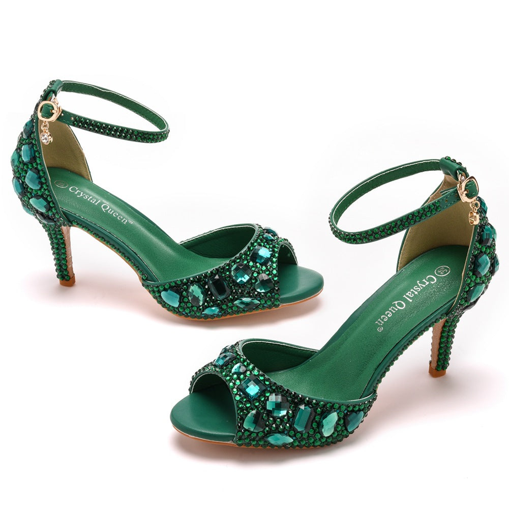 Low-cut Buckle Plus Size Round Toe Heels