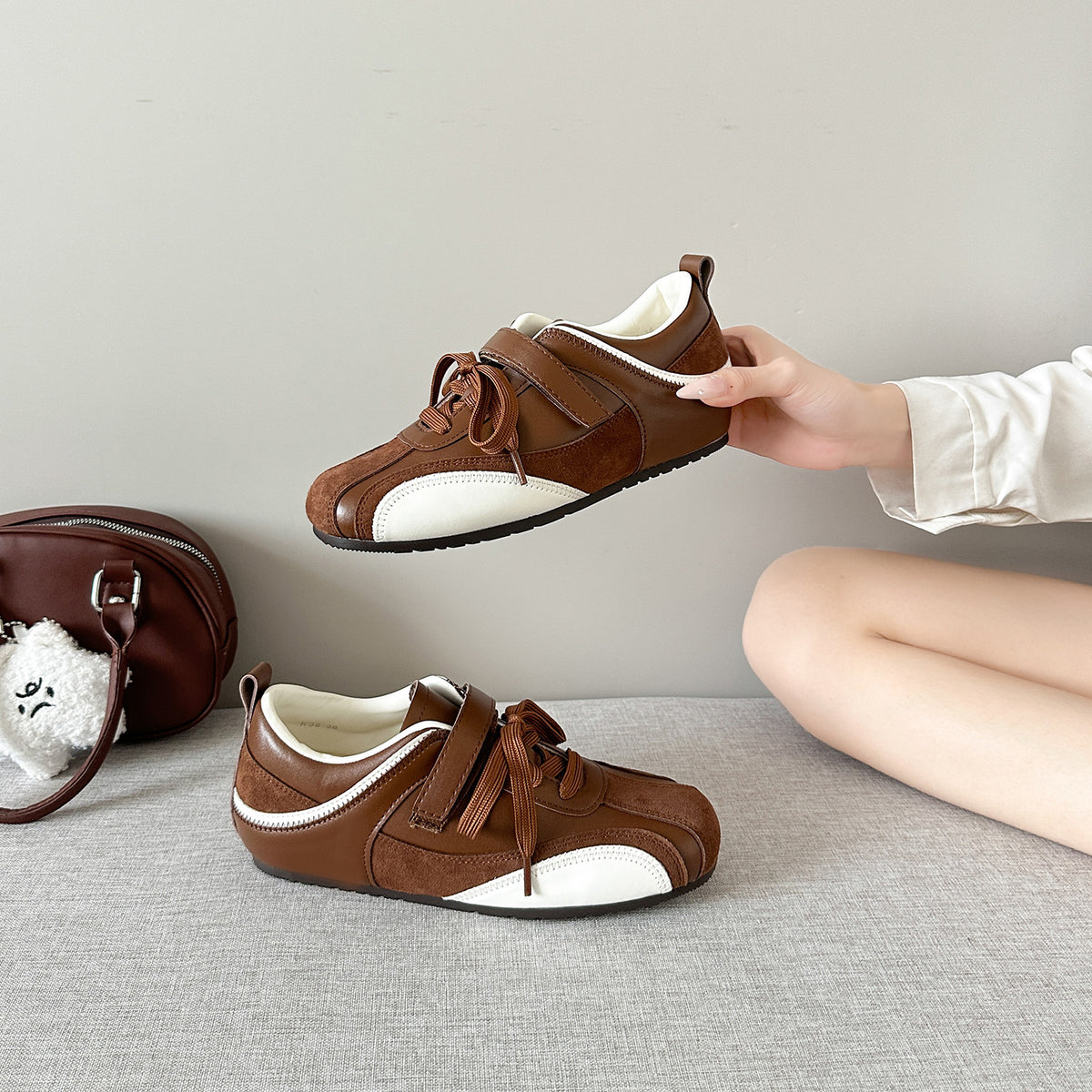 Women's Cowhide Genuine Training For Trainees Height Increasing Insole Women's Sports Shoes