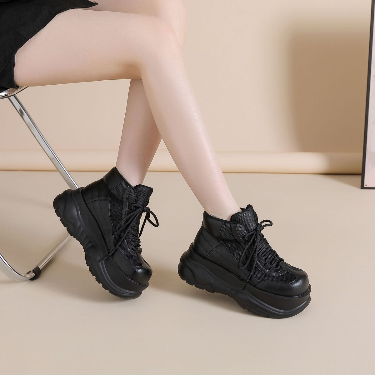 Raise The Bottom Muffin Gothic Style Short Punk Boots