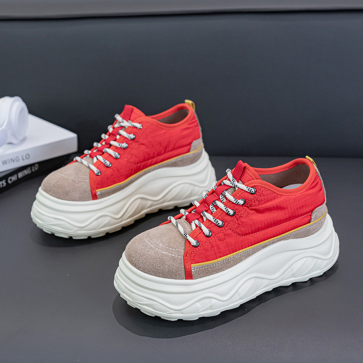 Women's Fashionable Breathable Thick-soled Small Inner Height Increasing Casual Shoes