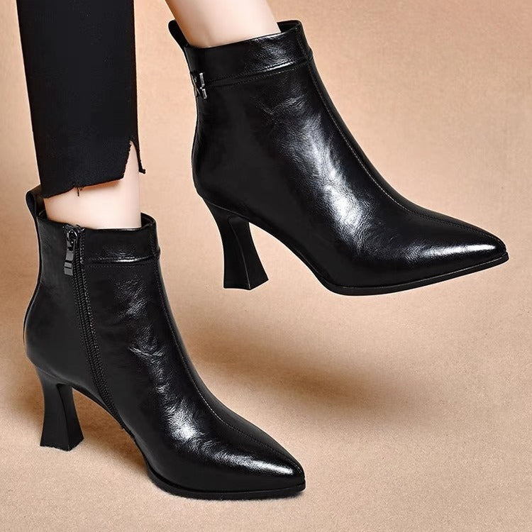 Women's Genuine Fashion Pointed Toe Hand Grip Pattern Heels