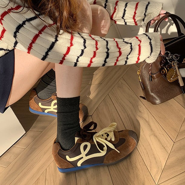 Women's Cowhide Wang Height Increasing Insole Head Tilt Lace Up White Women's Sports Shoes