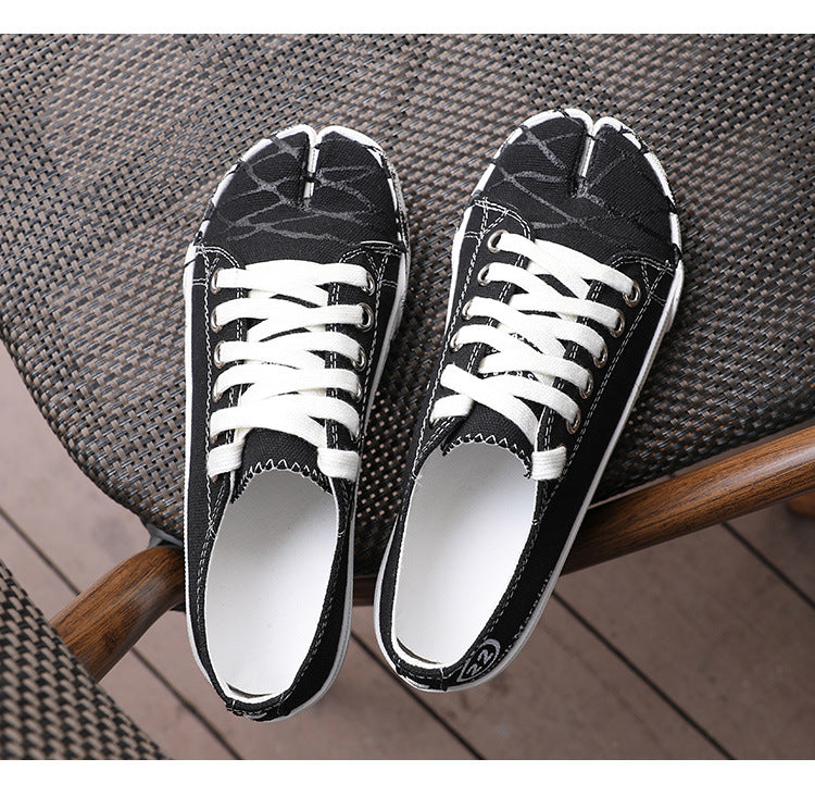 Ink Female Slip-on Trotter Horseshoe Split Toes Canvas Shoes